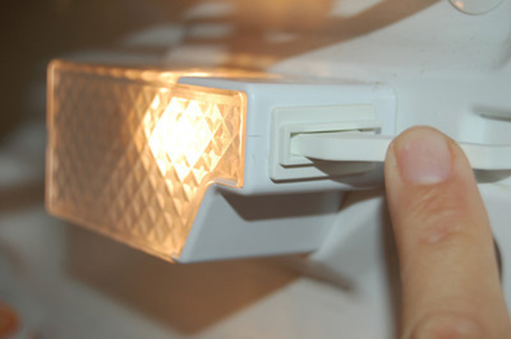 Cách sửa bóng đèn tủ lạnh không sáng